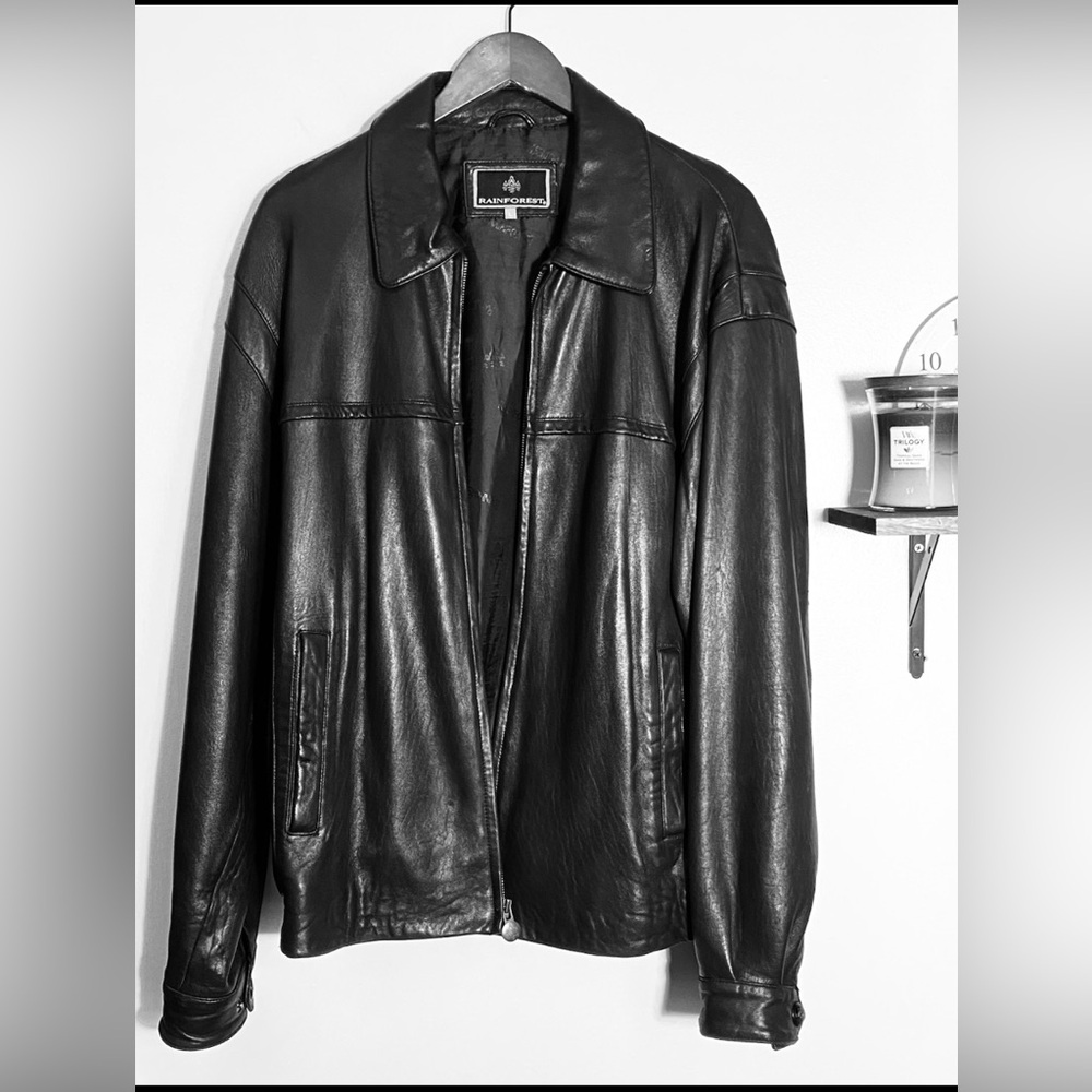 BLACK ZIPPERED FRONT GENUINE Super SOFT LEATHER JACKET By Rainforest  Size Large